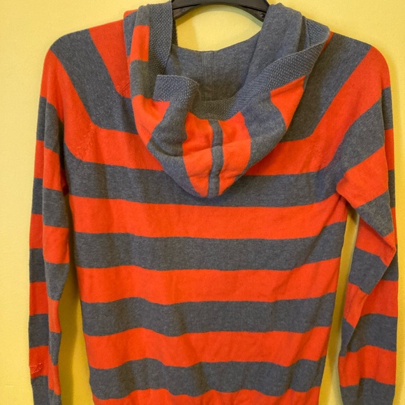 Woman’s cutter and buck Denver bronco sweater hoodie small - Picture 7 of 12